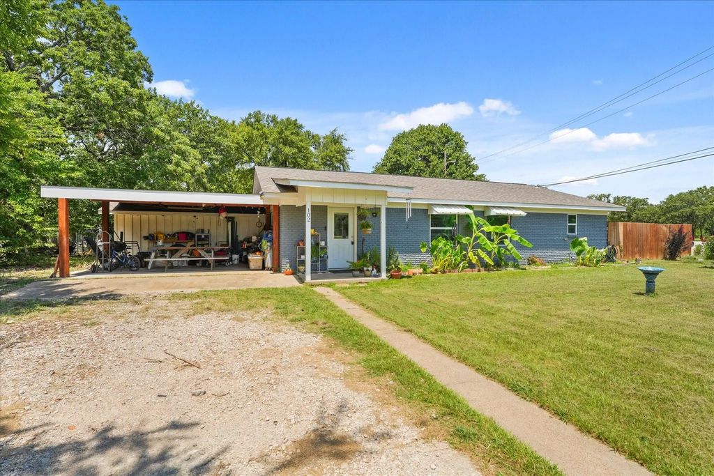 102 Boshart Way, Gun Barrel City