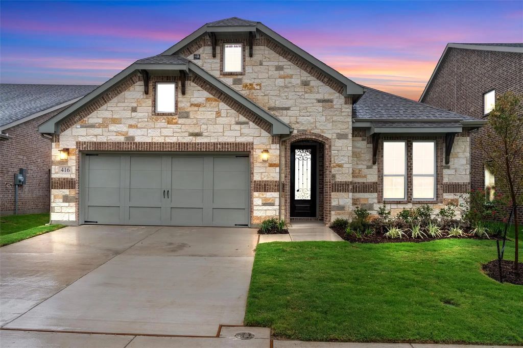 416 Pickett Creek Drive, Aledo