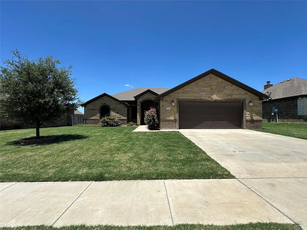 500 Magnolia Drive, Troy