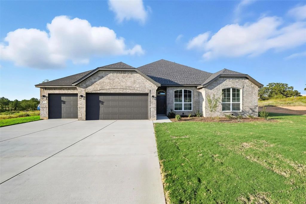144 Loveta Lane, Boyd