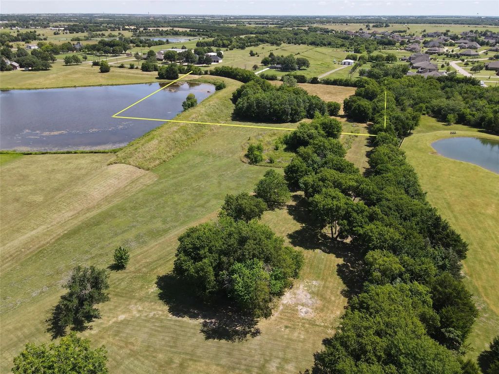 1582 Fm 1139, McLendon Chisholm