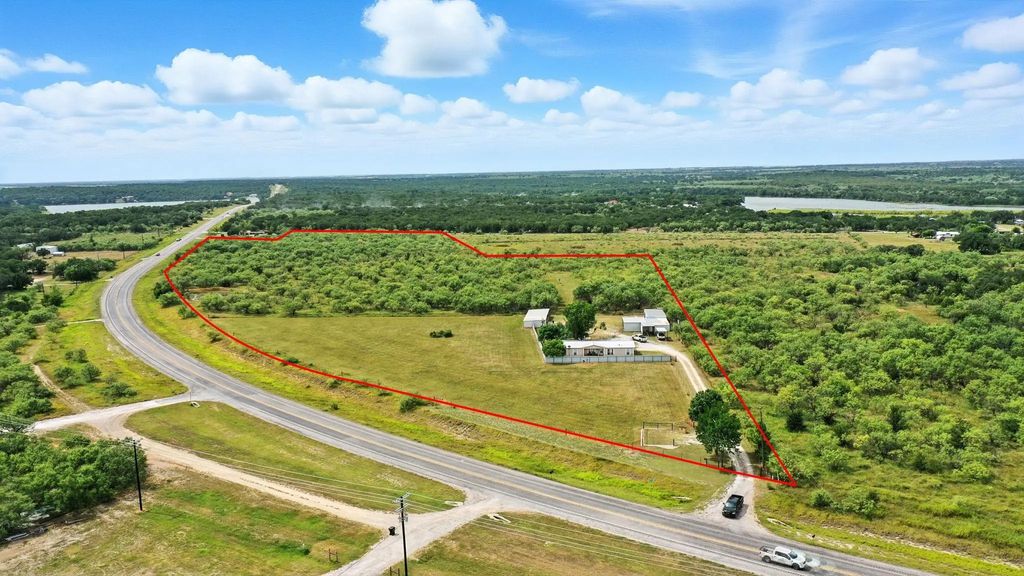 800 Highway 2214, Eastland