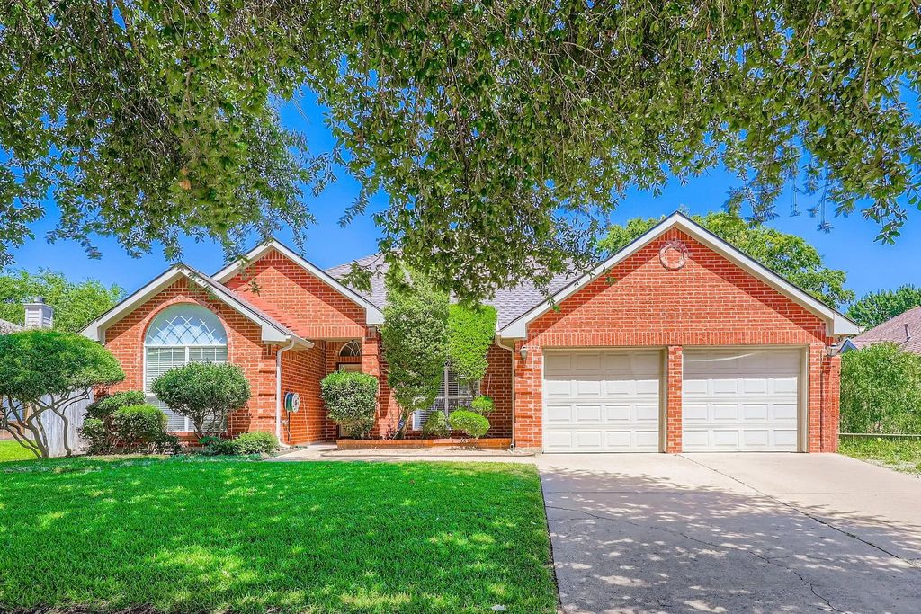4422 Wescott Drive, Grand Prairie
