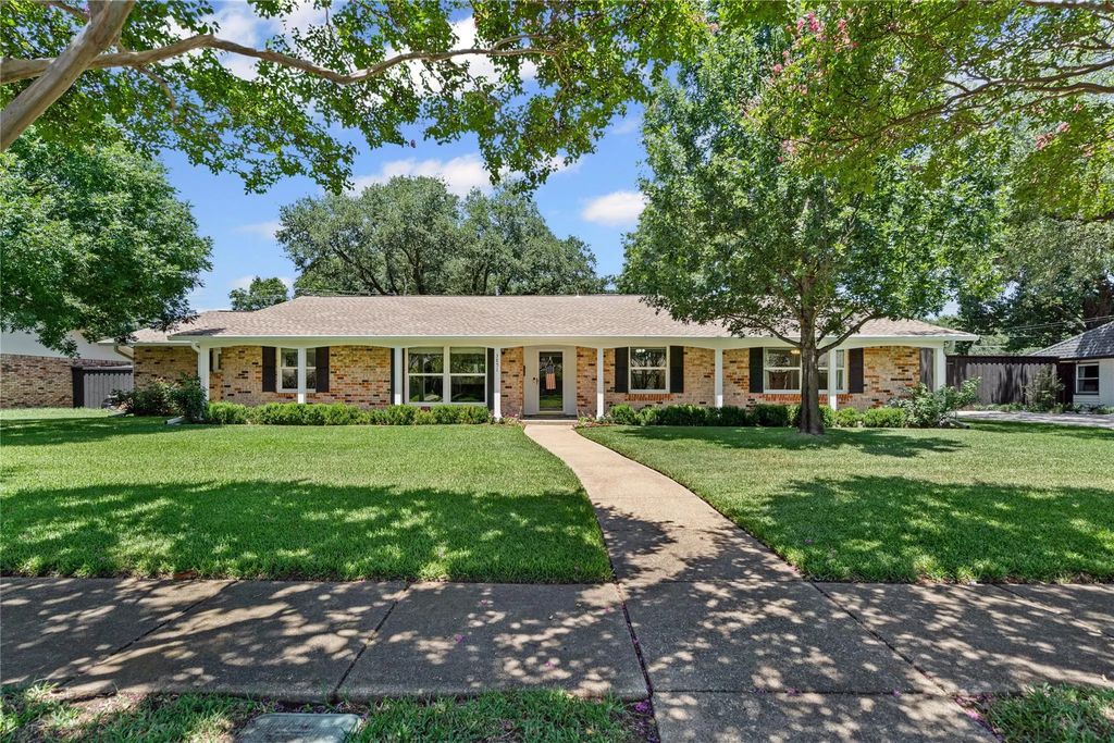 3851 Boca Bay, Dallas