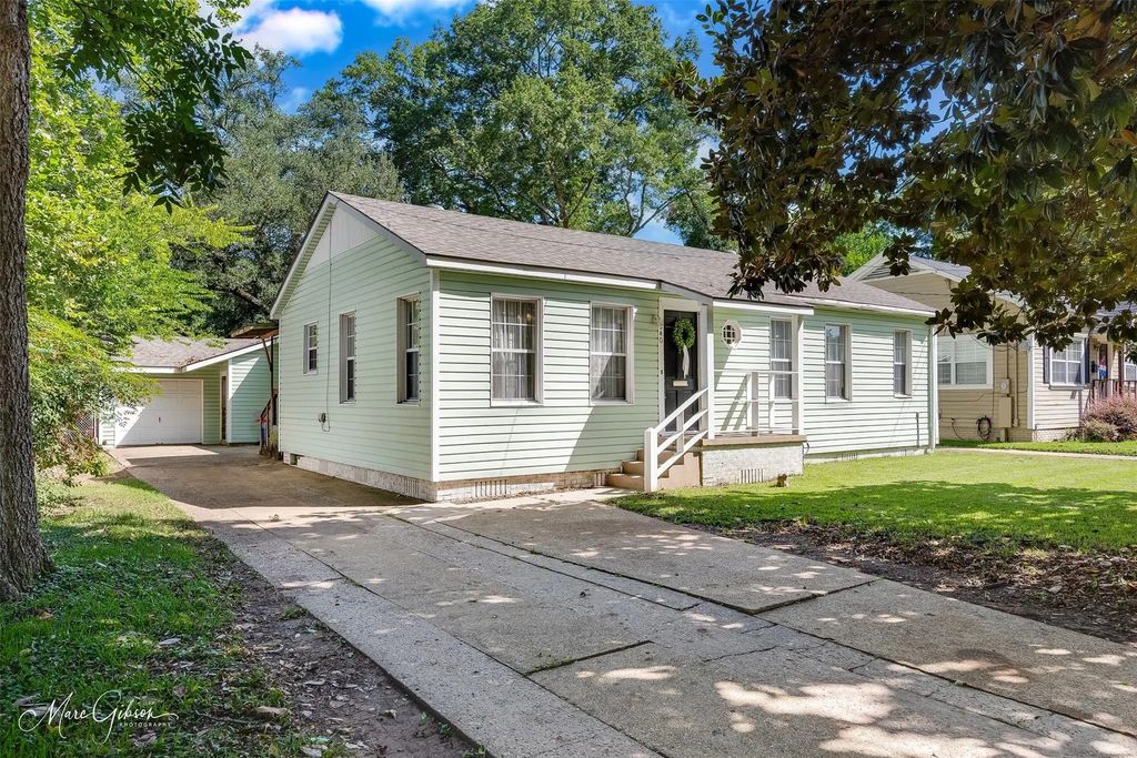 240 Carrollton Avenue, Shreveport