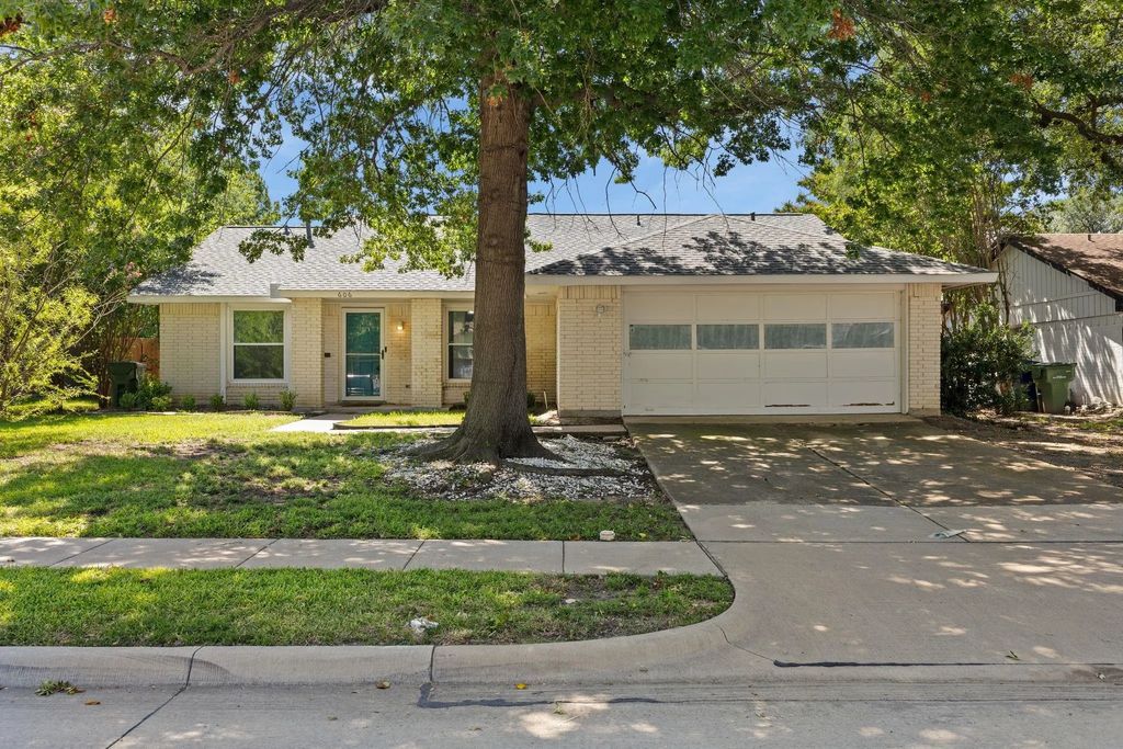 606 Jamestown Drive, Garland