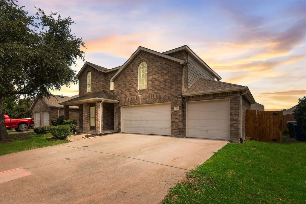 1010 Trickham Drive, Forney