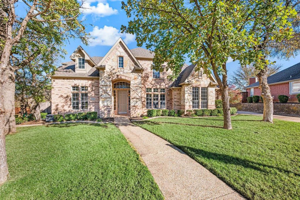 2002 Munro Park Avenue, Corinth