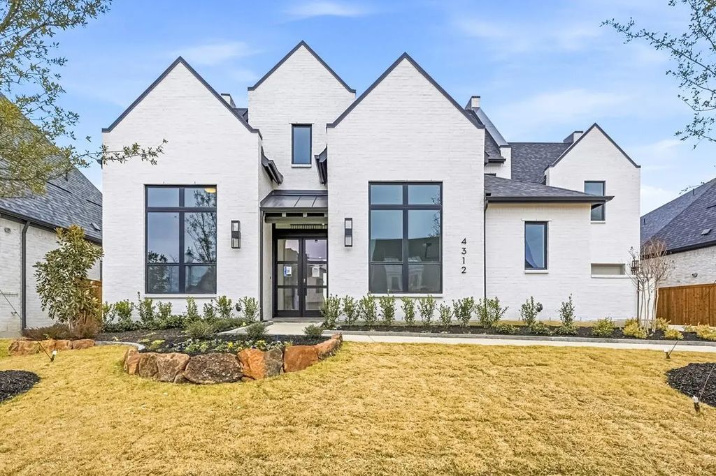 4312 Sandbrock Parkway, Aubrey