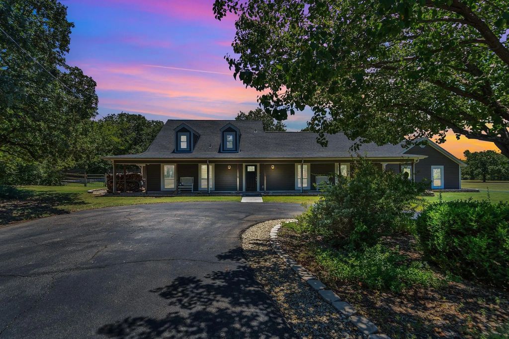 2500 Church Drive, Corinth