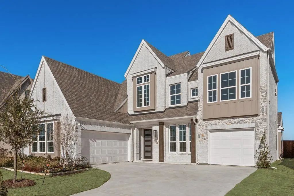 701 Clover Lane, Anna