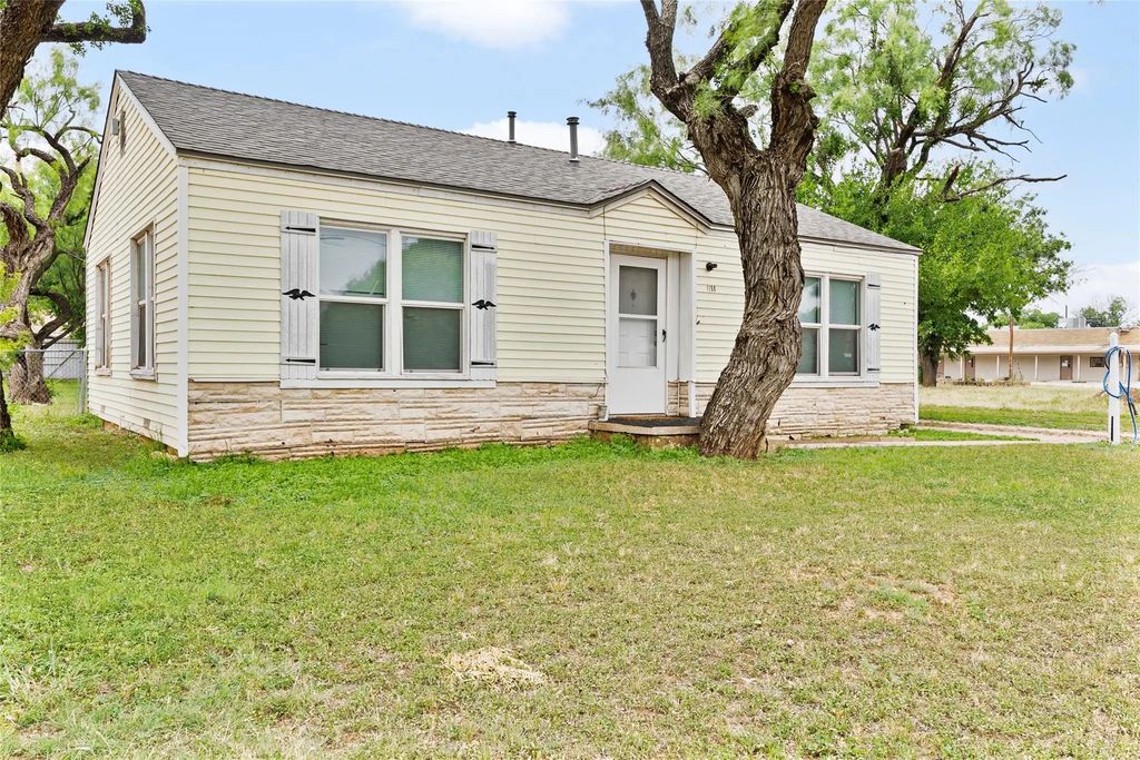 1158 S Willis Street, Abilene