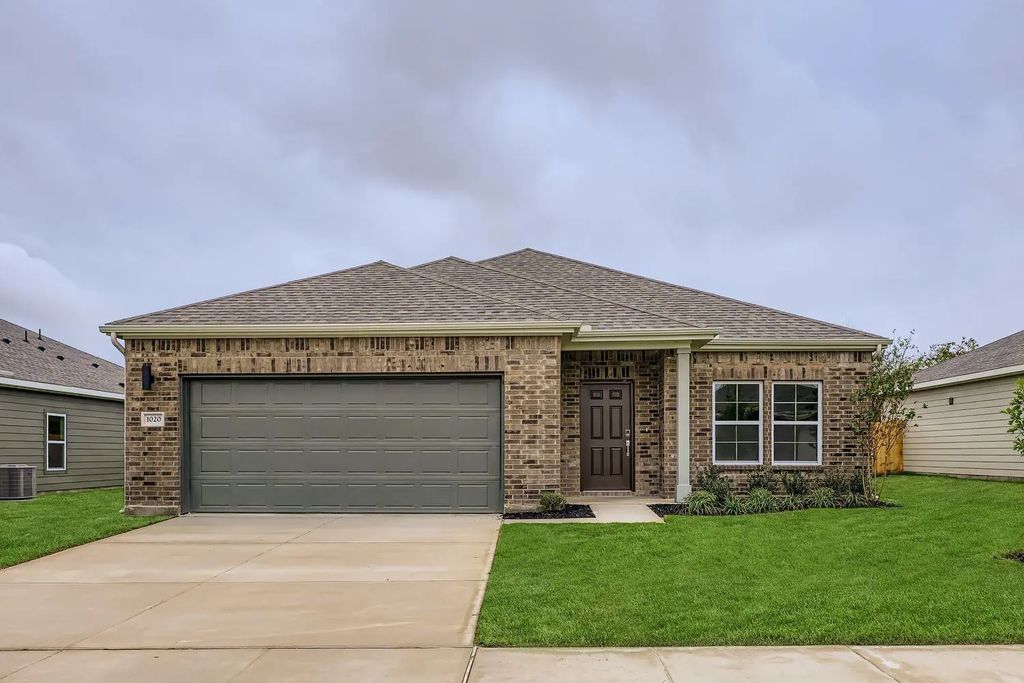 1020 Park Oak Lane, Crowley