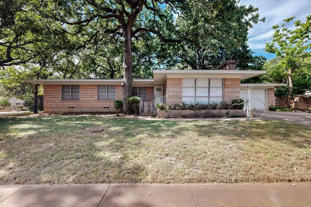 1441 Hawley Lane, Dallas