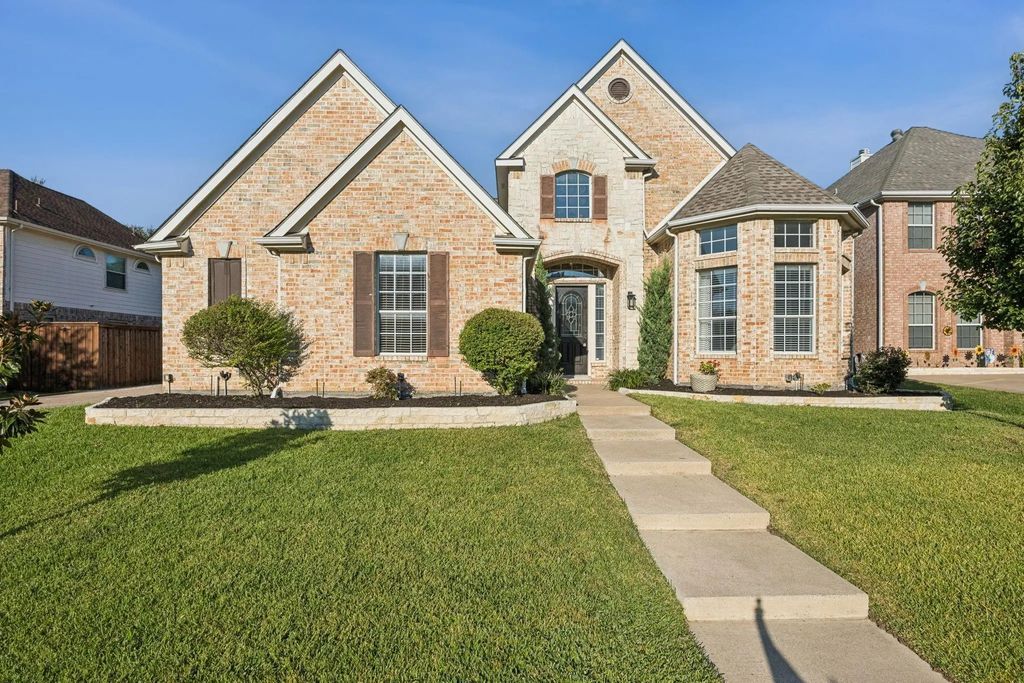 528 Sorenson Trail, Keller