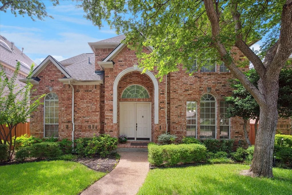 3305 Kendall Lane, Irving