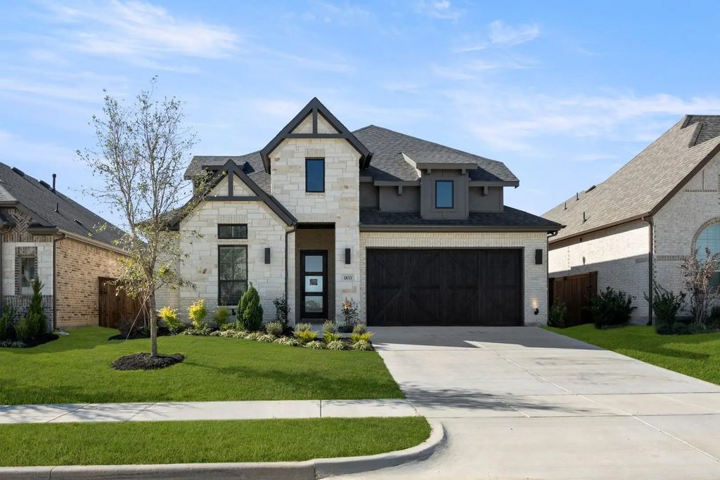 1833 Rough Ridge Trail, Midlothian