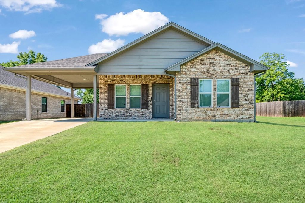 4275 Sunrise Drive, Paris