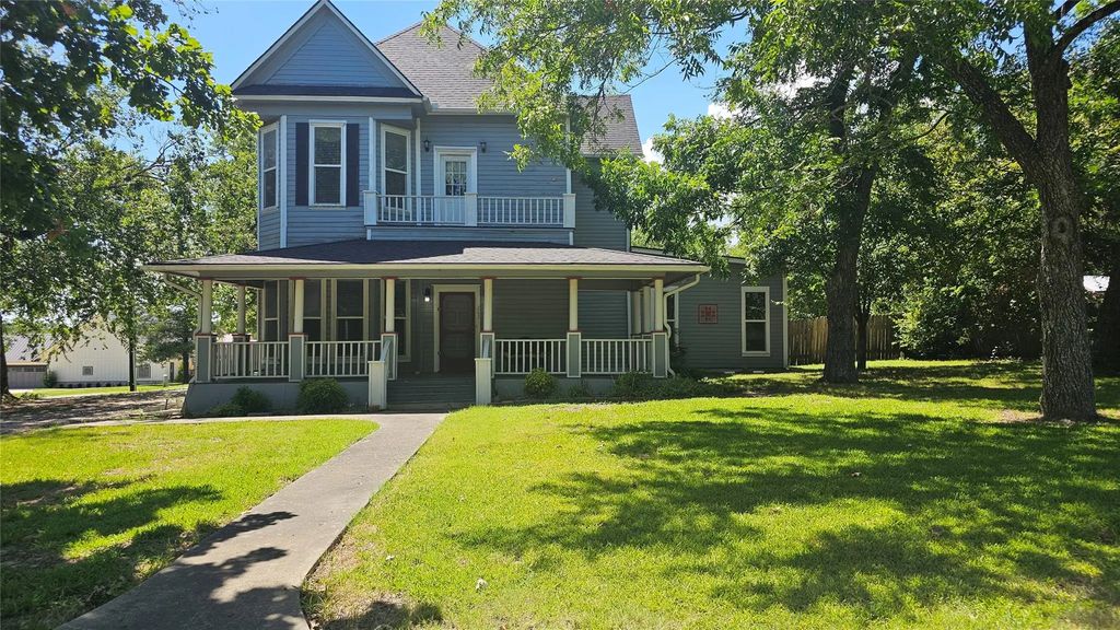 203 Star Street, Bonham