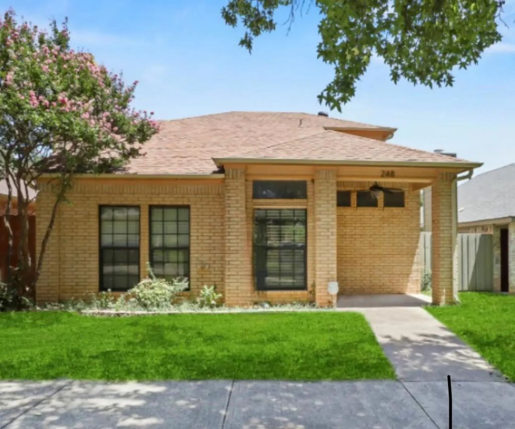248 Lydia Circle, Irving