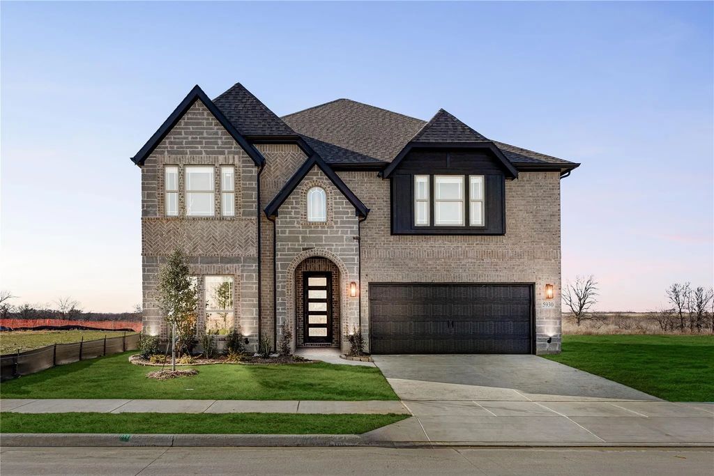 5930 Merian Drive, Pilot Point