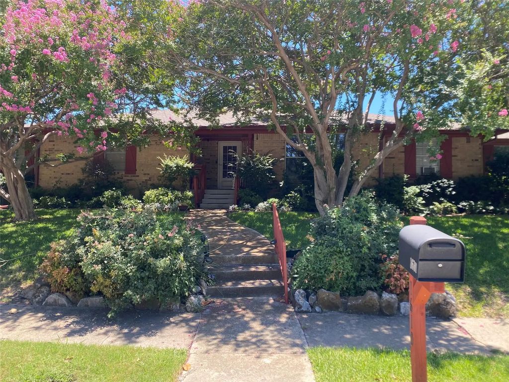 1610 Iroquois Drive, Garland