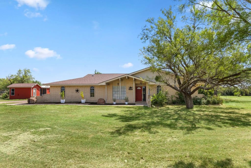 495 Minnetonga Trail, Wichita Falls