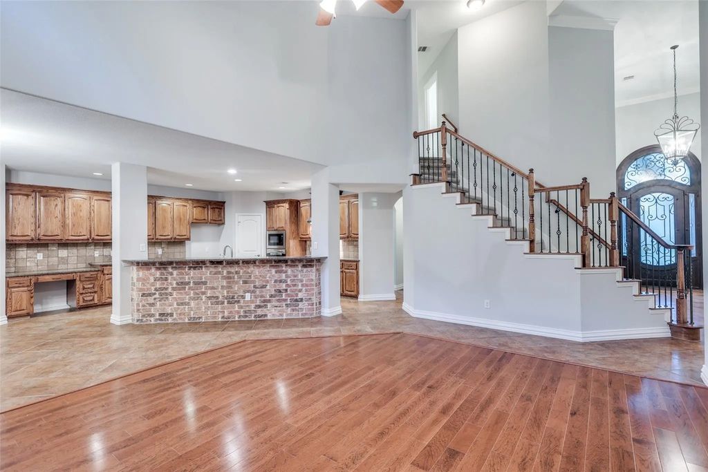 5131 Pond View Lane, Fairview