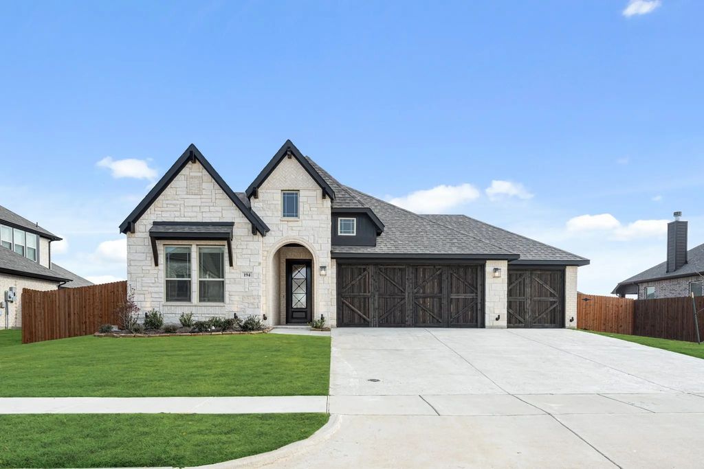 194 Memory Lane, Waxahachie