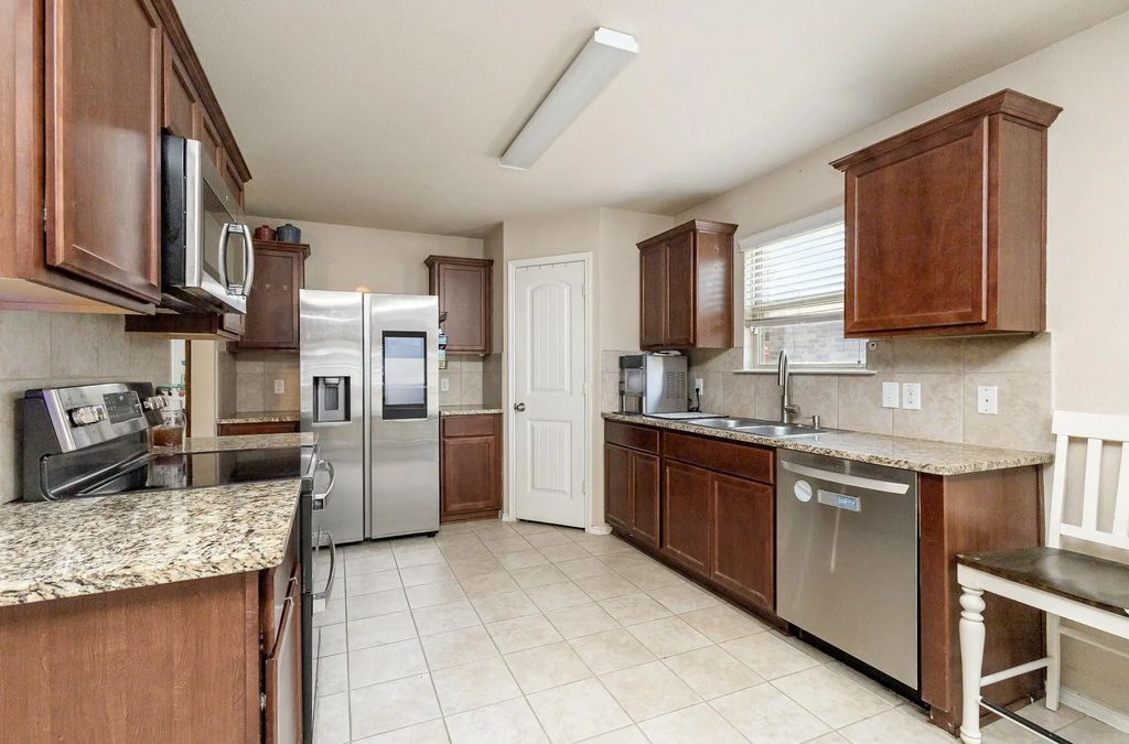 2320 Willard Way, Forney