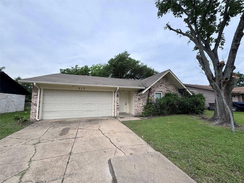 513 Southlake Drive, Forney