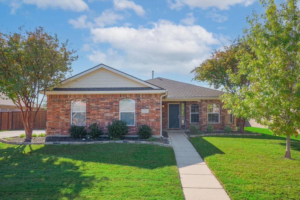 2316 Del Mar Court, Denton