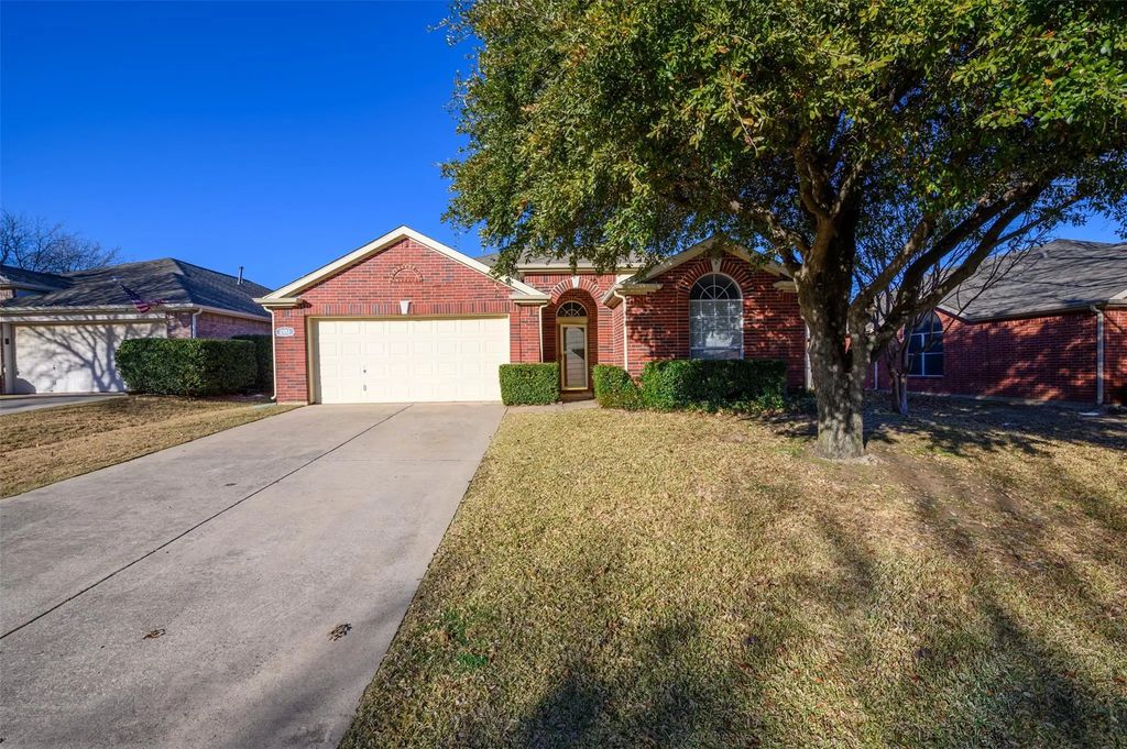 2013 Loon Lake Road, Denton