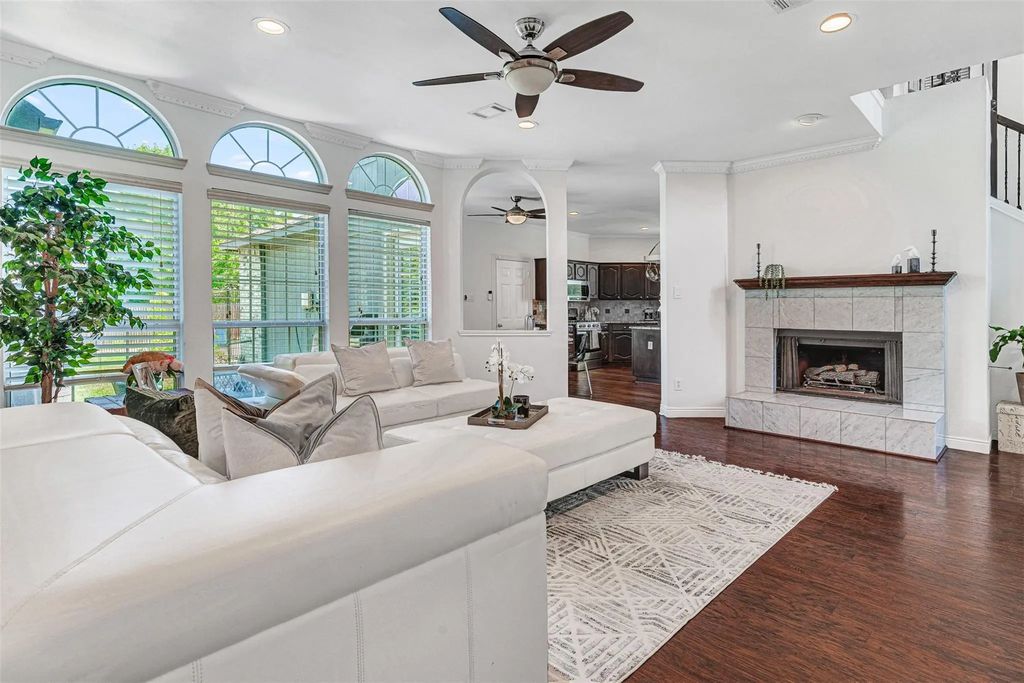 8417 Trail Lake Drive, Rowlett