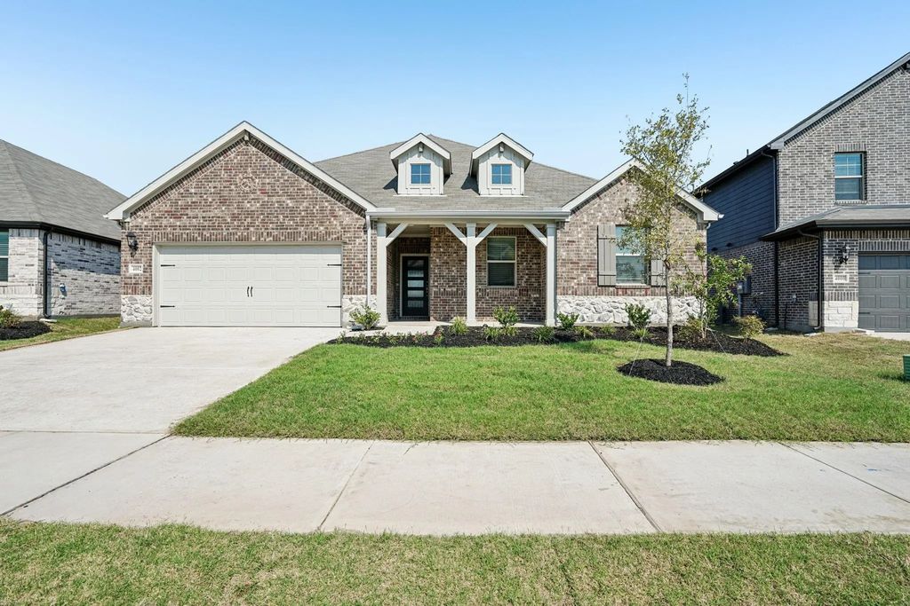 4002 Austin Drive, Farmersville