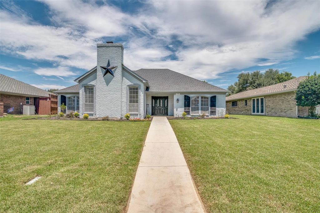 1201 Windsong Trail, Richardson