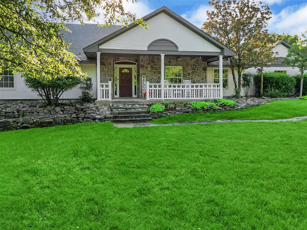 1865 Shady Lane, Lucas