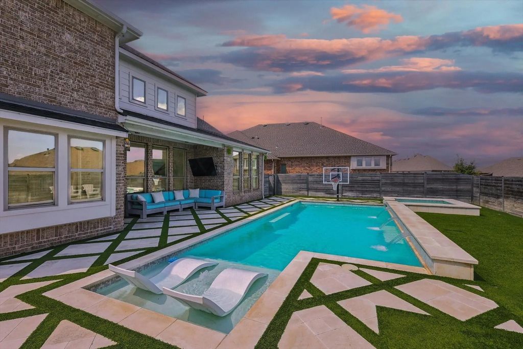 9809 Pikes Peak Place, Little Elm