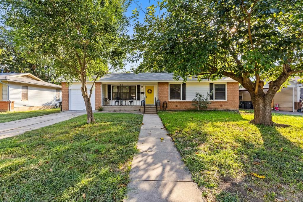 1001 N 62nd Street, Waco