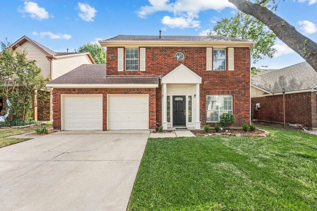 4704 Waterway Drive N, Fort Worth