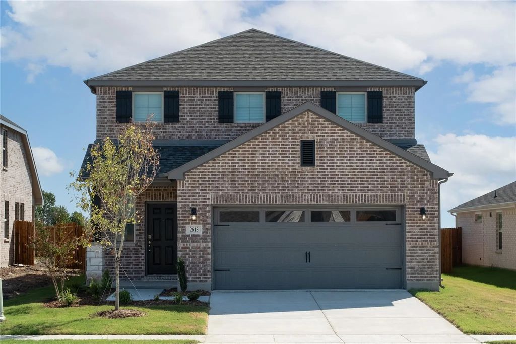 2613 Spade Street, Anna