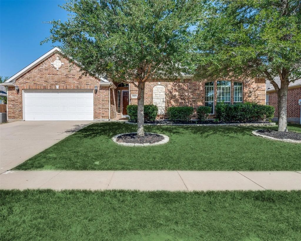 11825 Balta Drive, Fort Worth