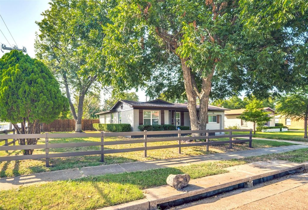 1832 Belmont Street, Mesquite