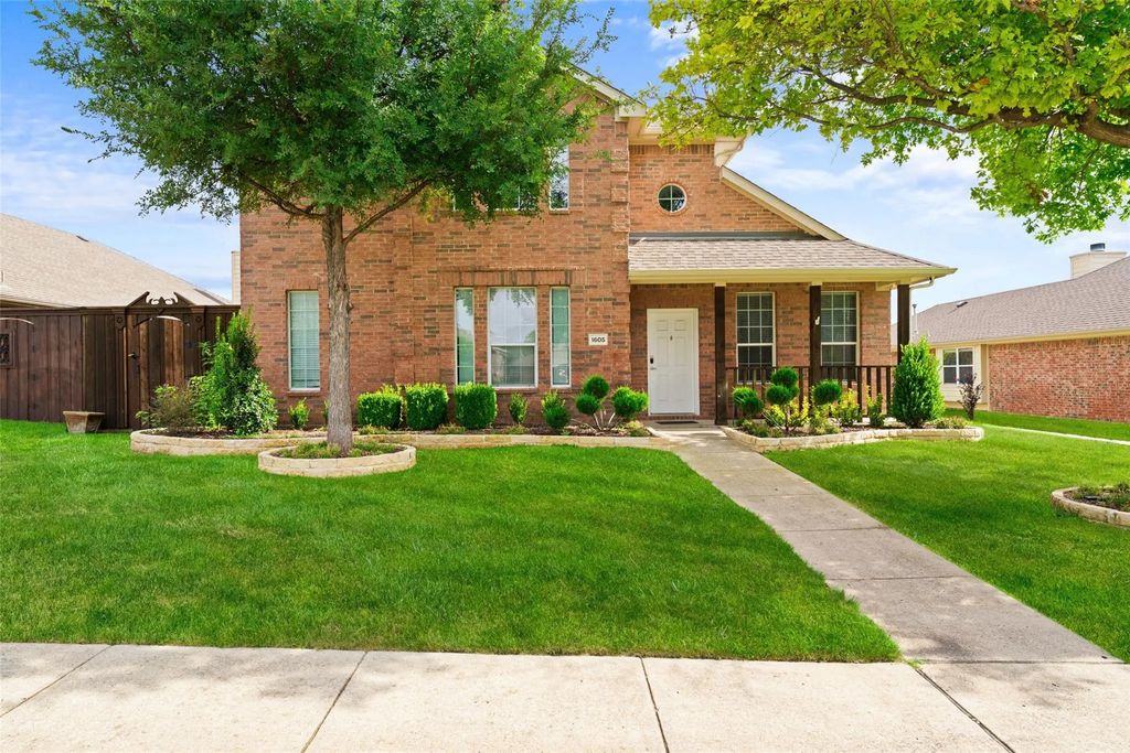 1605 Warm Springs Drive, Allen
