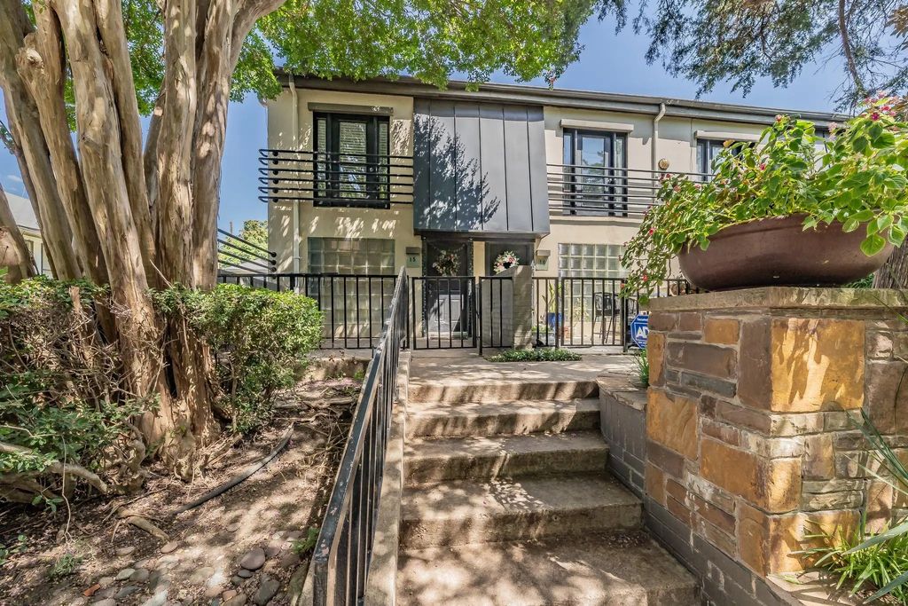 4414 Buena Vista Street 15, Dallas