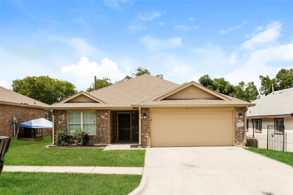 1037 E Powell Avenue, Fort Worth