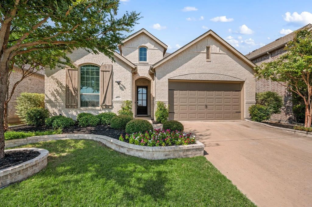 1421 Percheron Road, Aubrey