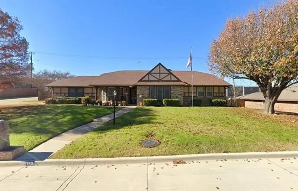 1501 King Arthur Street, Grand Prairie