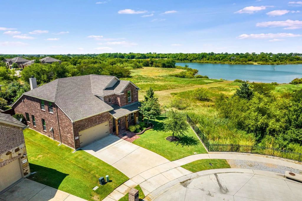 4700 White River Drive, Frisco