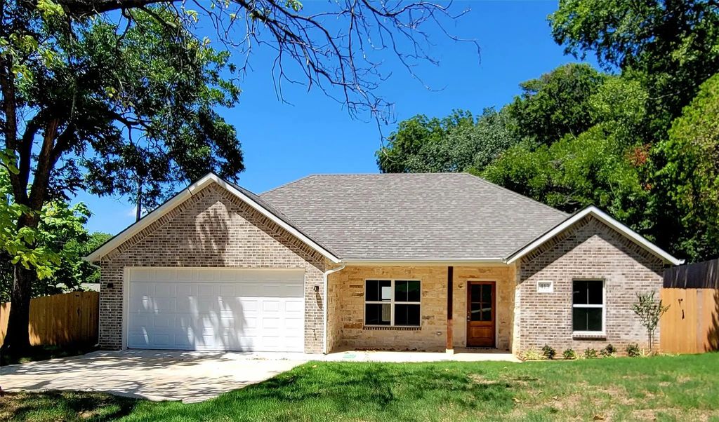 413 S Eddy Avenue, Denison